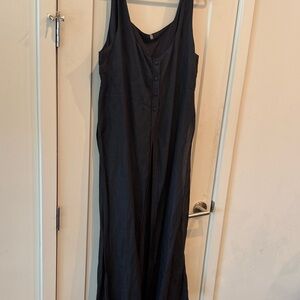 Black Sleeveless Maxi Vest